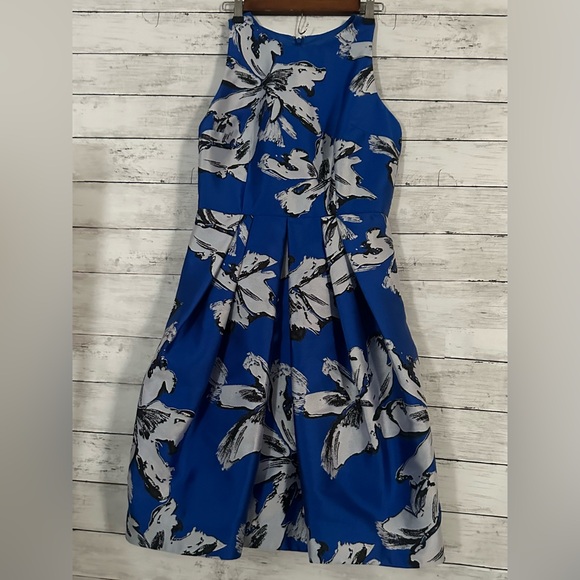 Carmen Marc Valvo Dress Size 6 - Picture 7 of 7